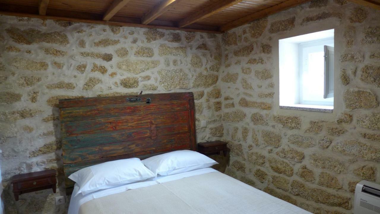 Casas Da Villa - Monsanto - Oliveira E Videira Relva  Esterno foto