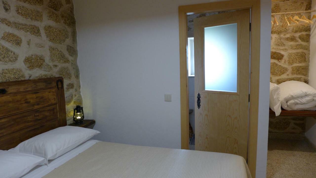 Casas Da Villa - Monsanto - Oliveira E Videira Relva  Esterno foto
