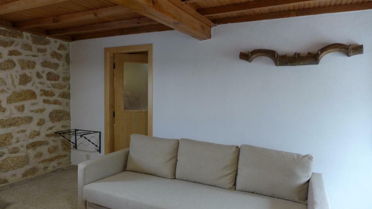 Casas Da Villa - Monsanto - Oliveira E Videira Relva  Esterno foto